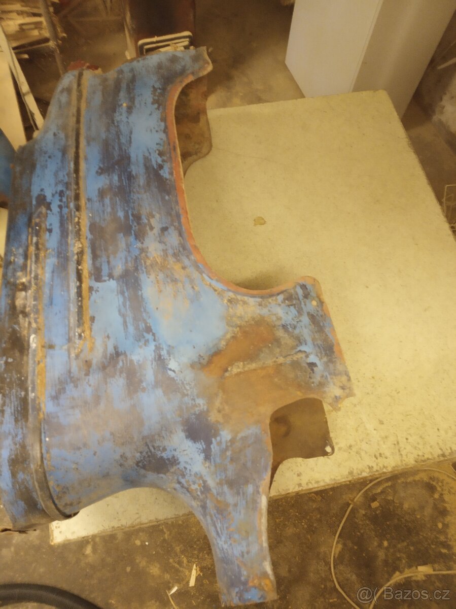 PLECHAŘINA JAWA 21 - 4