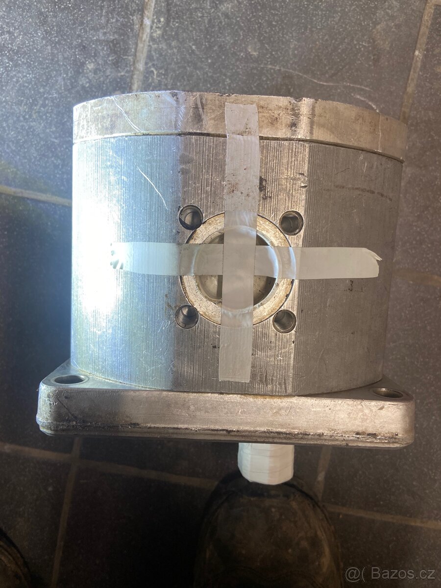 ORSTA hydraulicke cerpadlo - nepouzite - 4