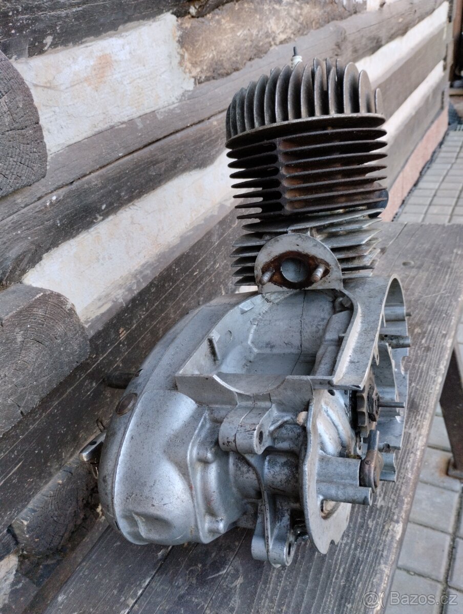 Jawa - ČZ 175 - 356 motor - 4