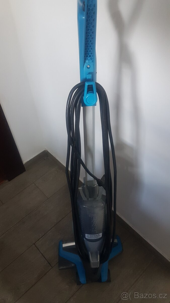 vysavač BISSELL - 4