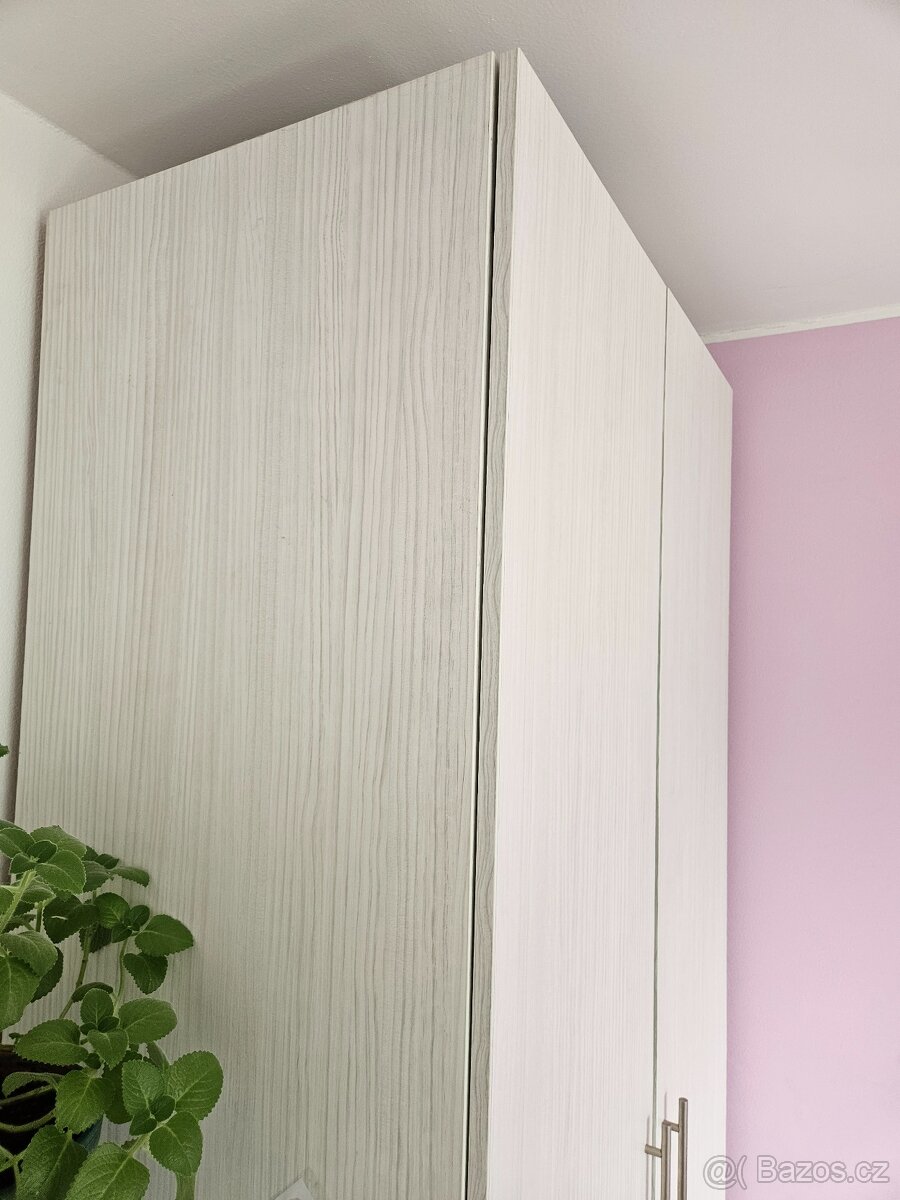 Skříň do dětského pokoje - 4