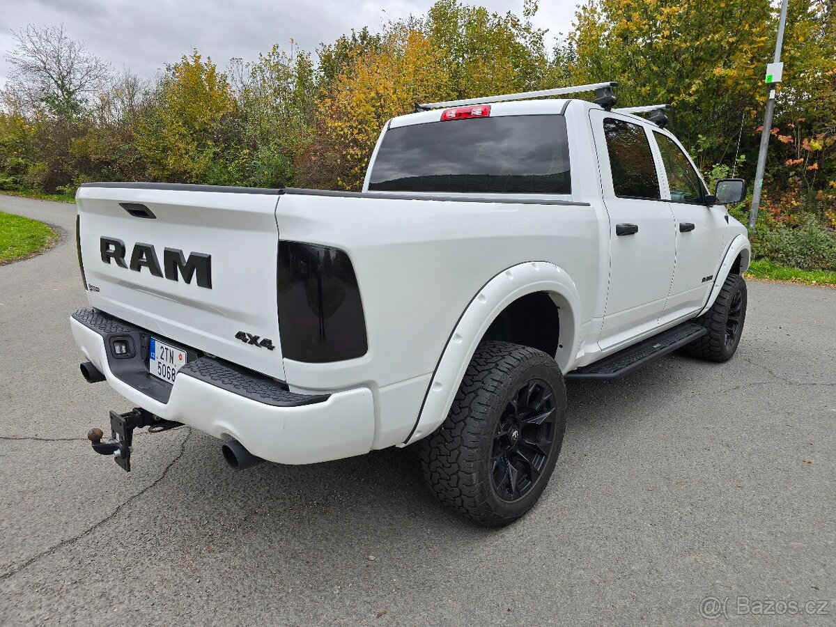 Dodge Ram 1500 4X4 5.7 Hemi - LPG, Off-Road 11/ 2019