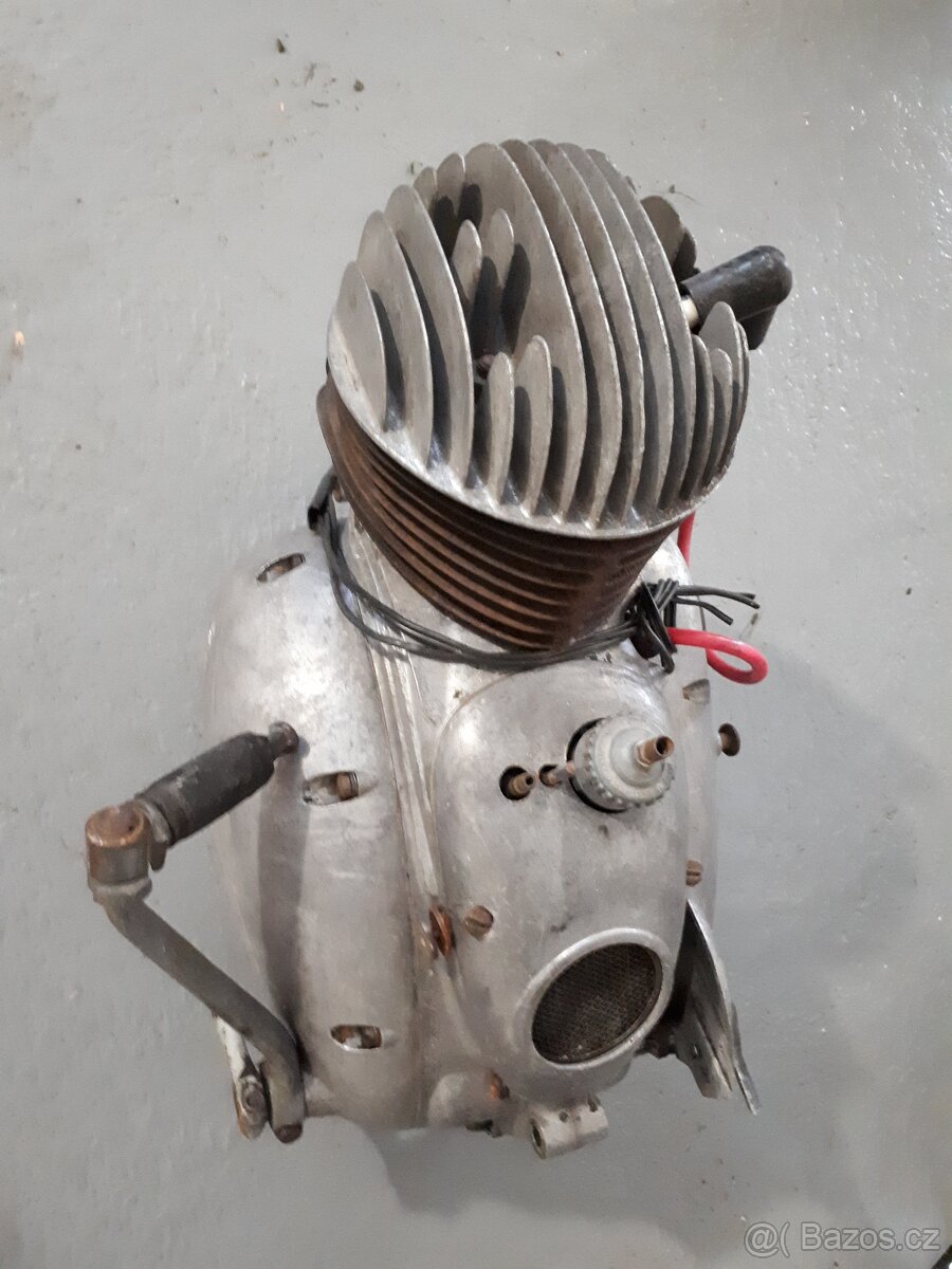 Motor ČZ 150 - 4