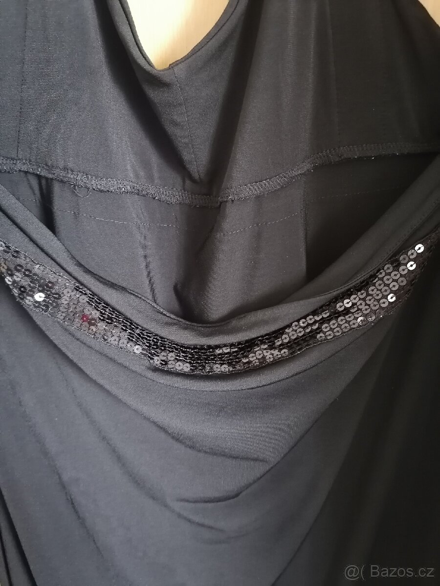 Černé šaty - 4