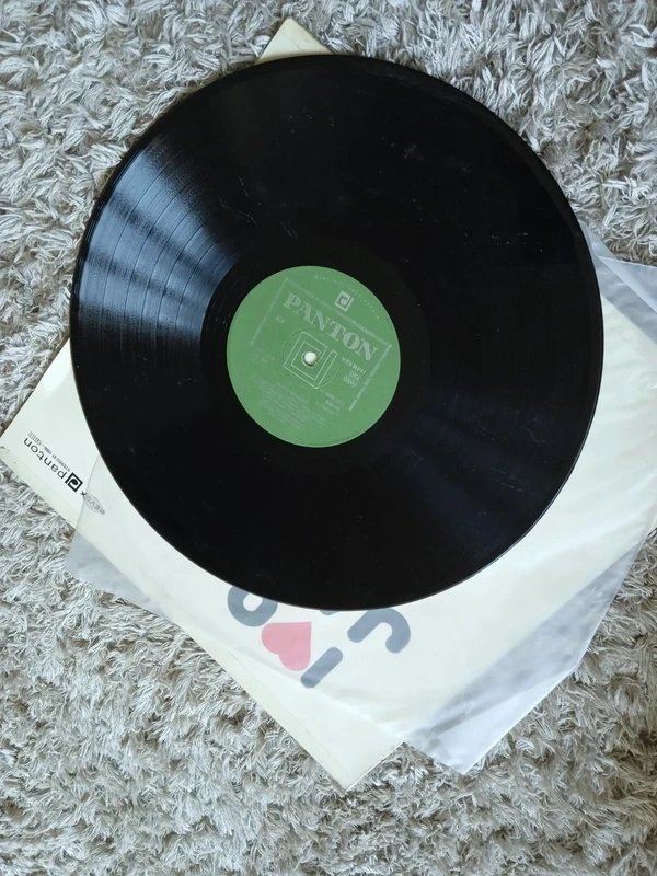 LP - Ivo Jahelk: Veselá revoluce - 4