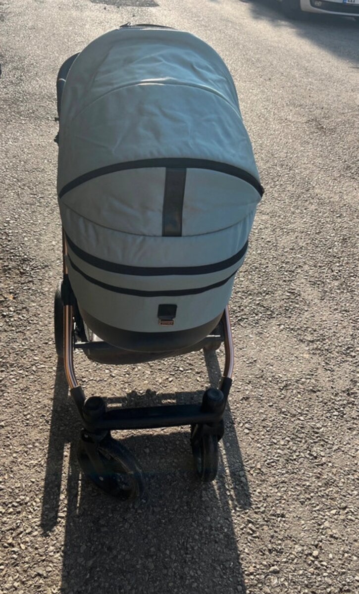 Kočárek Camarelo Belagio - 4