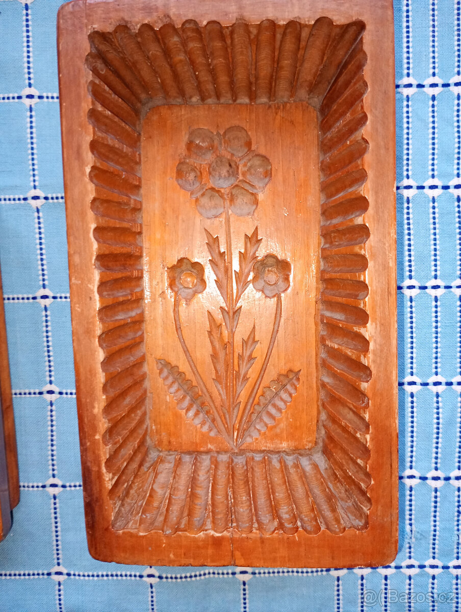Máselnice dřevěné,řezbované 150-200 let staré - 4