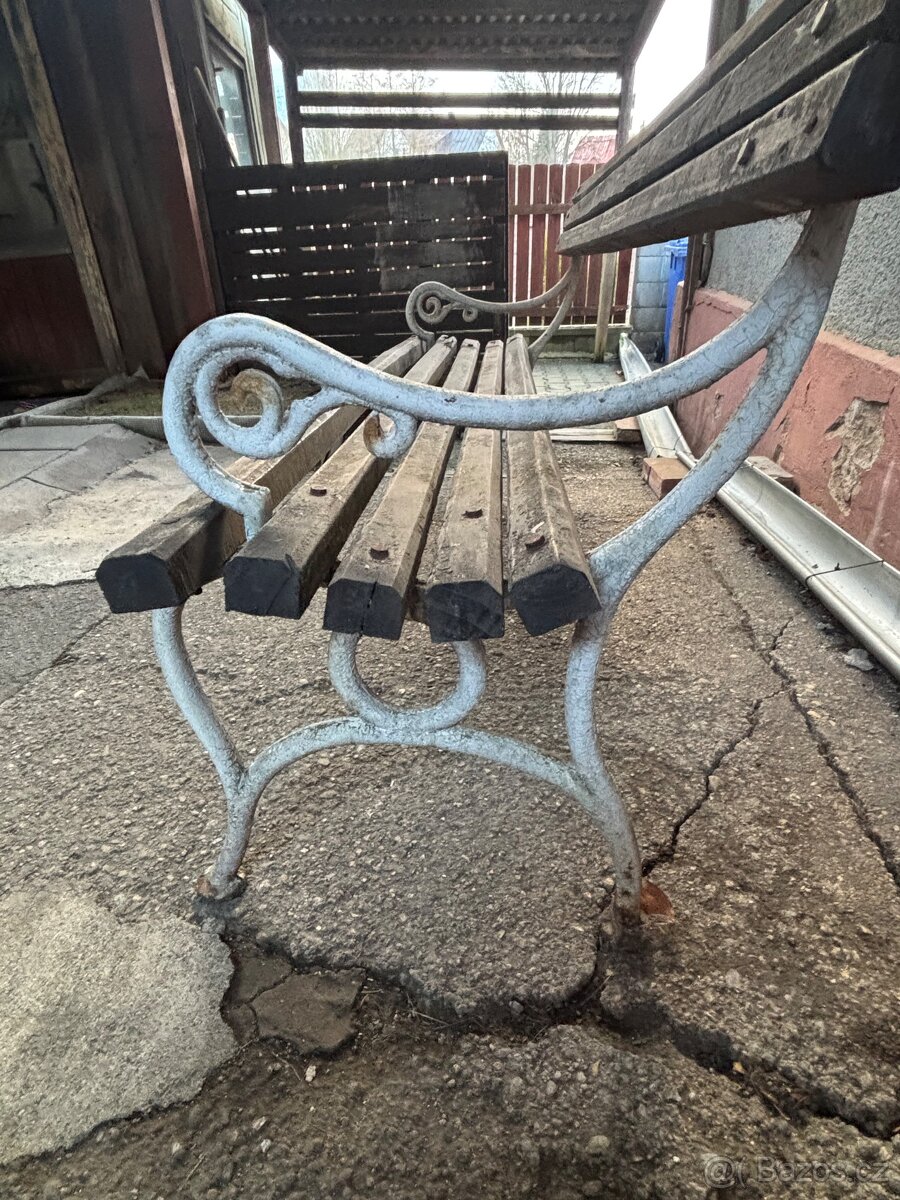 Zahradní lavička - 4