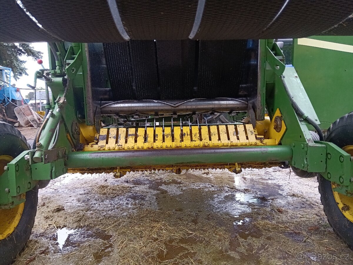 Lis na balíky John Deere 550 - 4