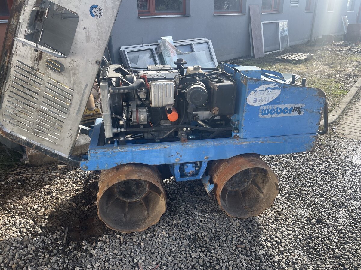 Prodám příkopový válec weber trč 86 - 4