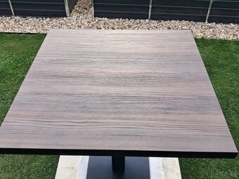 Jídelní stůl pro dvě osoby - 4