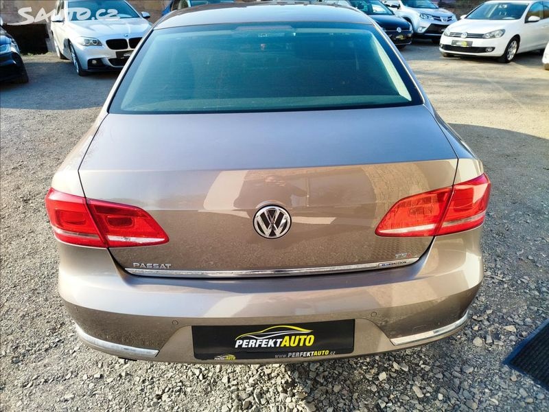 VW Passat LIMUZÍNA 1.4 TSi 90kW r.v. 12/2010, naj. 192.235km - 4