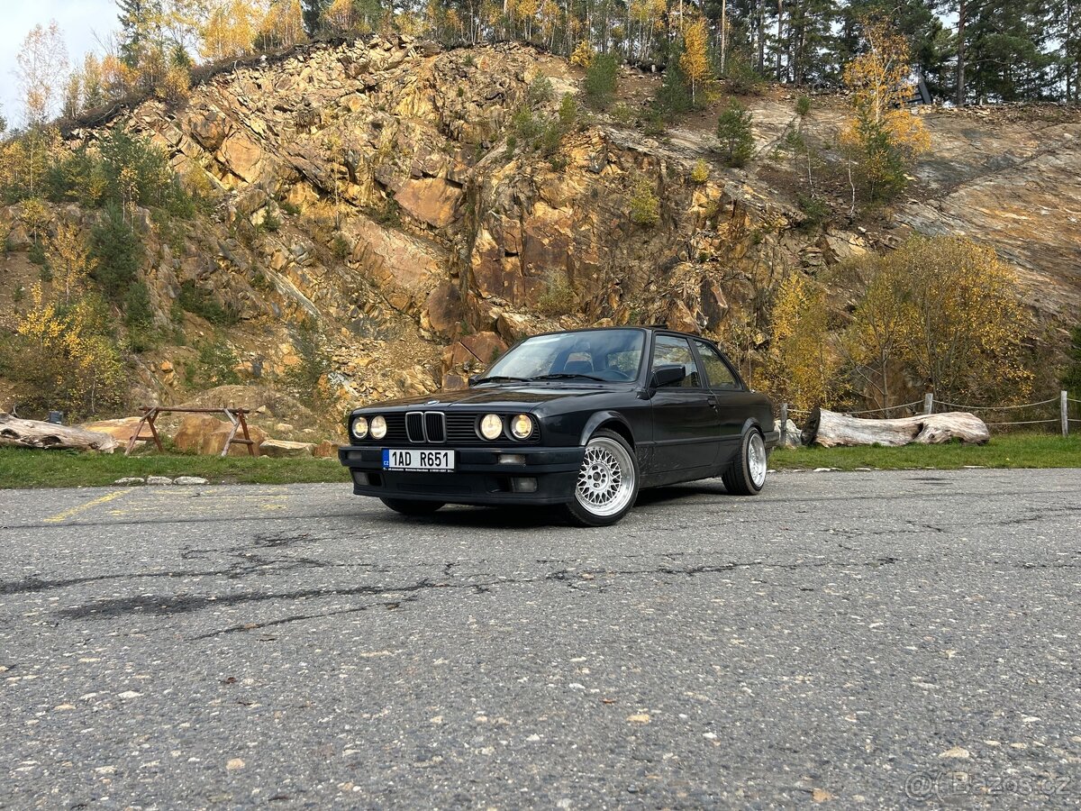 BMW e30 318i coupe - 4