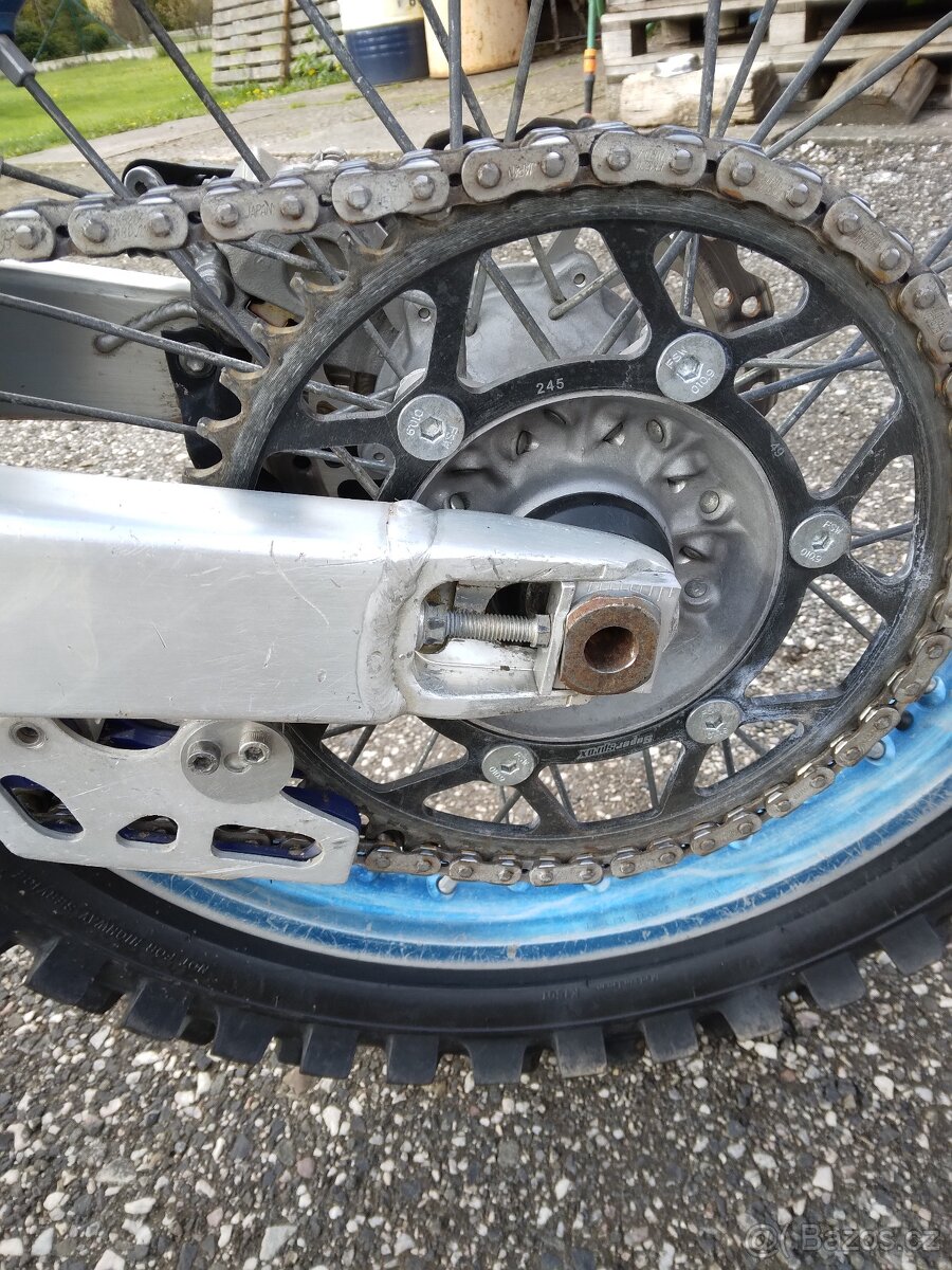 YAMAHA YZ 250