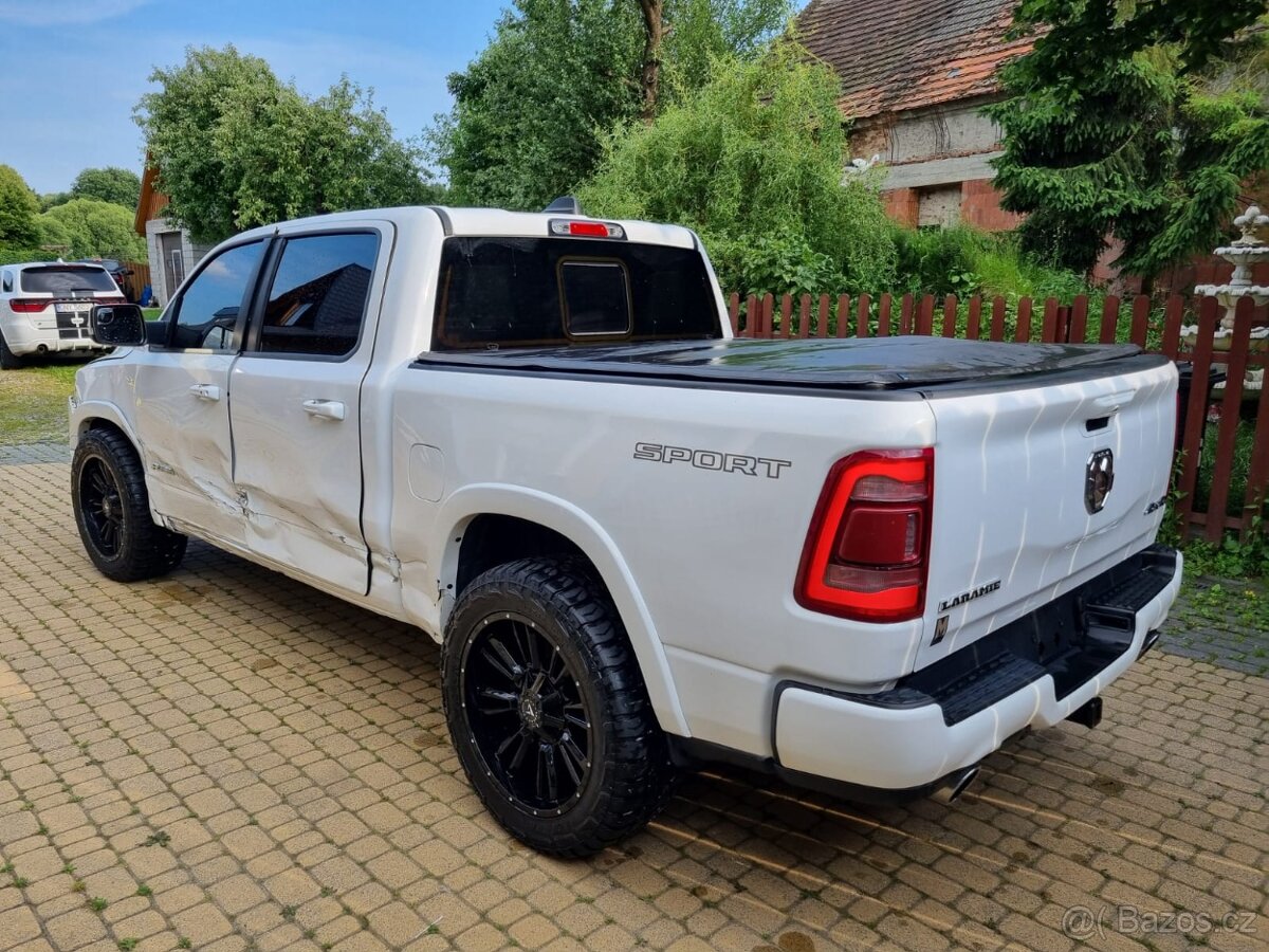 Ram 1500 Laramie 2020 5.7 Hemi 4x4