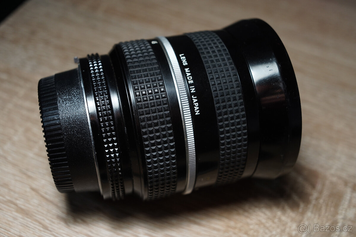 Objektiv Zoom-Nikkor 28-45 mm f/4.5 ai - 4