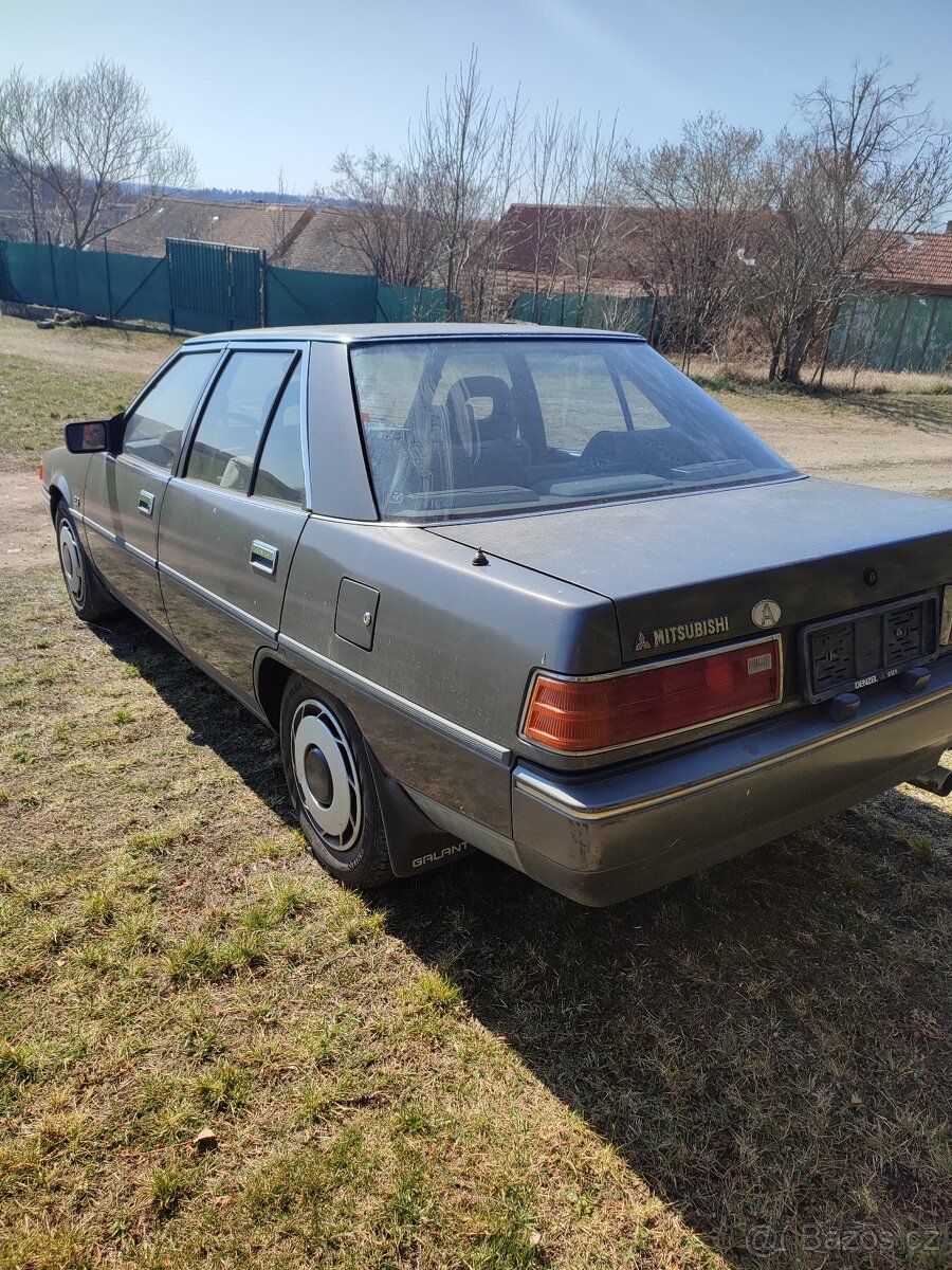 Mitsubishi Galant 2.0GLS r.v.1988 - 4