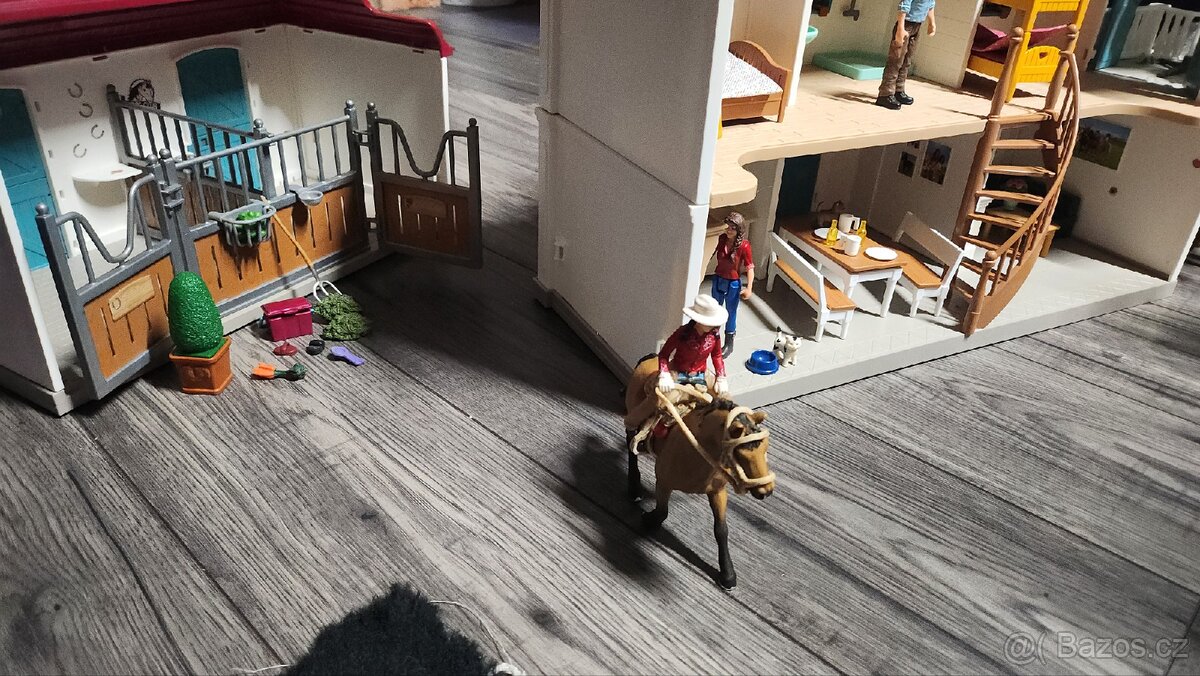 Schleich 42416 velký dům.. - 4