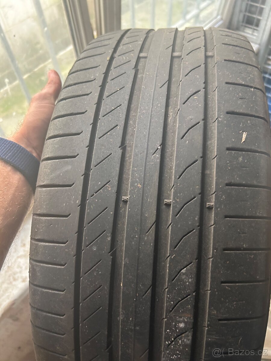 Continental 235/45 18 letní sada - 4