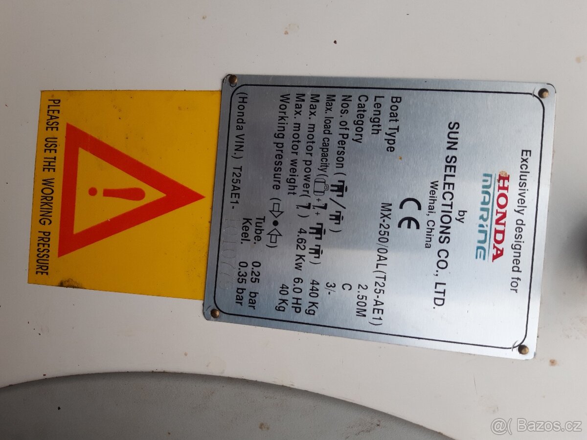 Člun Honda + motor Honda SLEVA - 4