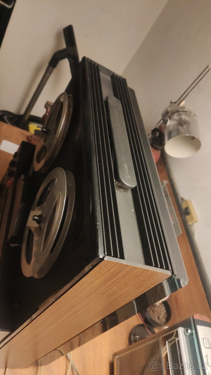 Kotoučovi magnetofon TESLA B113 - 4