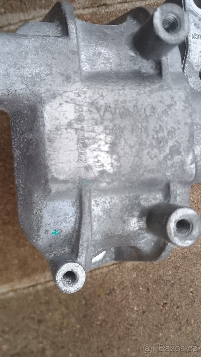 Prodám uložení motoru a převodovky - 4