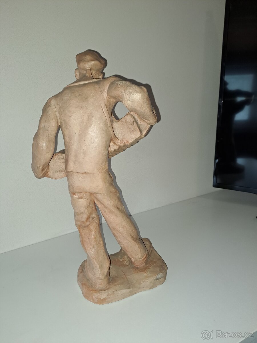 Socha terakota Gause - 4