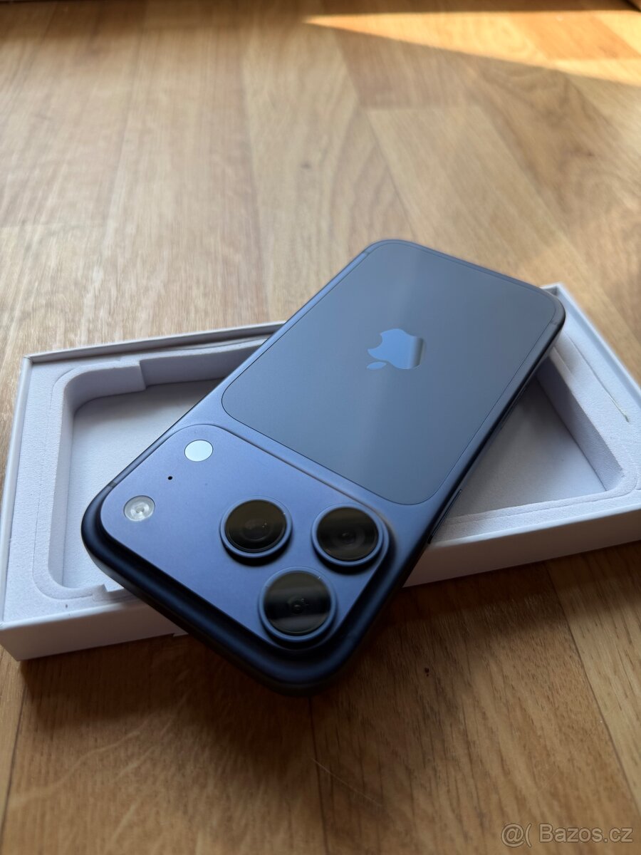 Apple iPhone 17 Pro 256GB modrý - 4