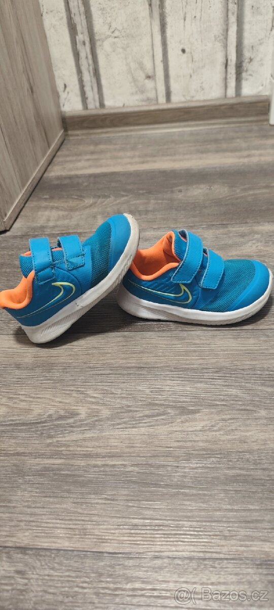 Botasky Nike vel. 22 - 4
