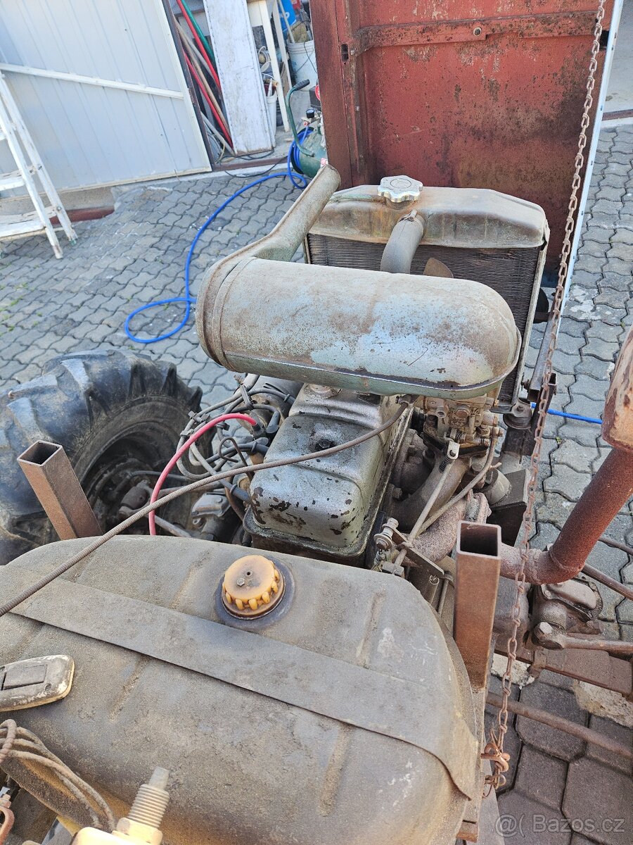 Traktor-malotraktor domácí výroby - 4