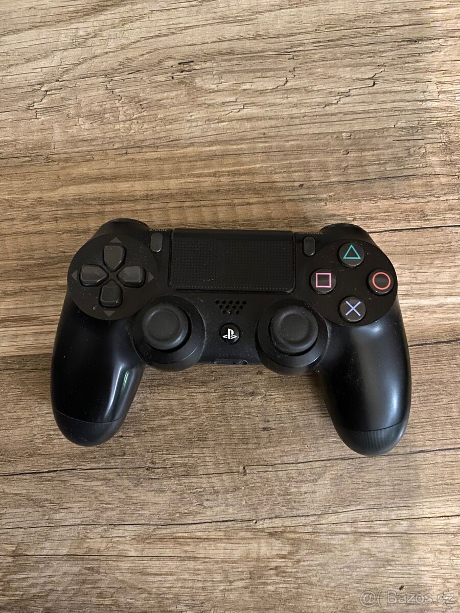 PS4 pro - 4