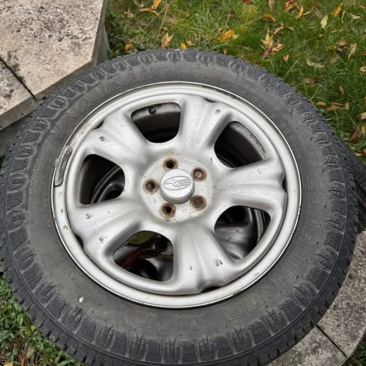 AT kola subaru forester + nová rezerva - 4