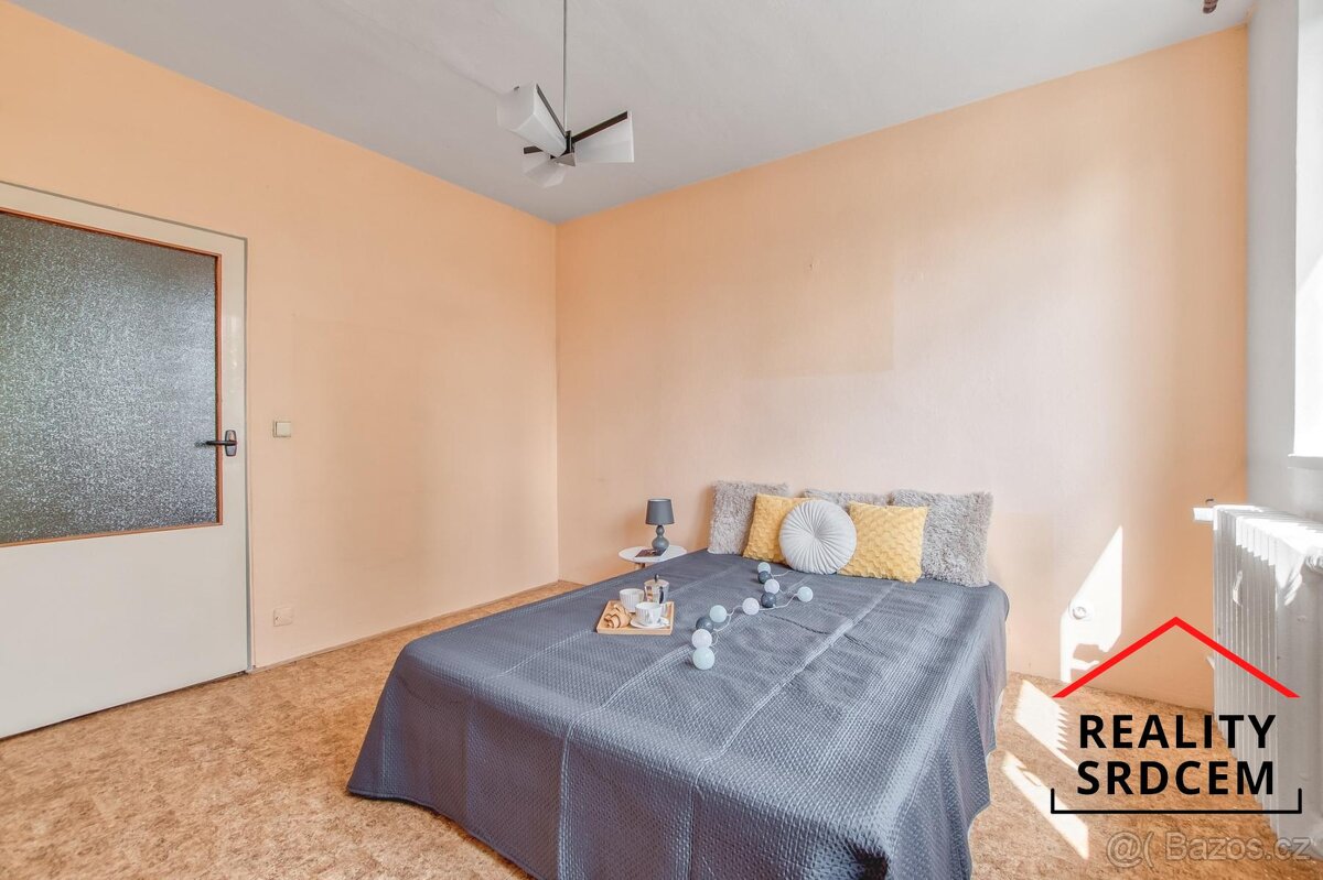 Prodej bytu 2+1, 63 m2, šatna + balkon, Masarykova třída, Or - 4