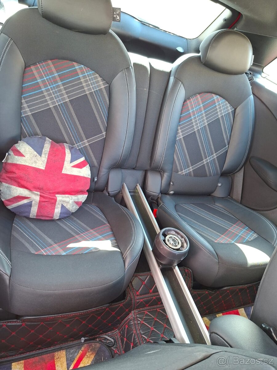 Mini Cooper Paceman - 4