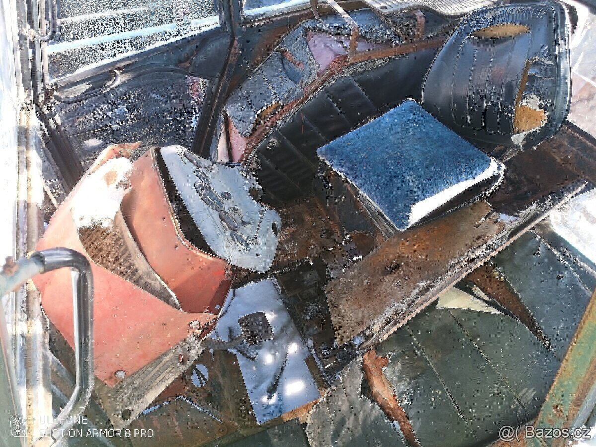 Kabina Zetor URI - 4