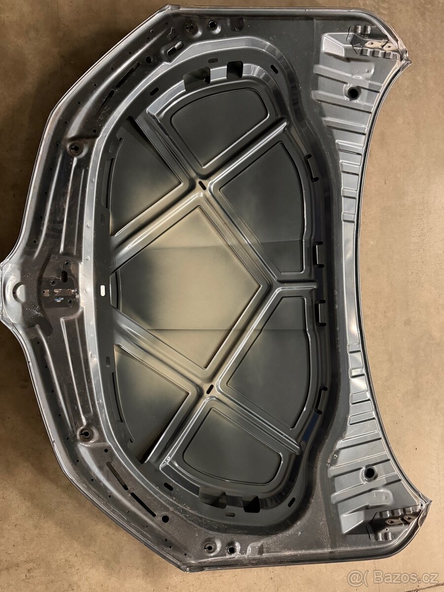 Kapota Škoda Octavia 3 facelift - 4