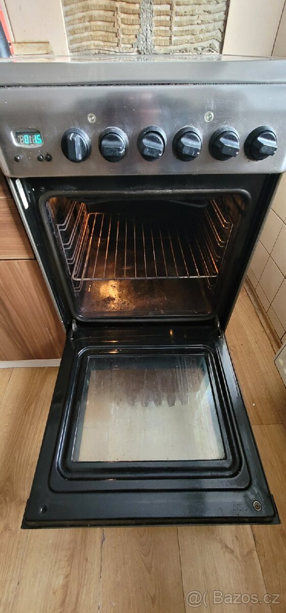 Elektrický sporák + trouba Indesit - 4