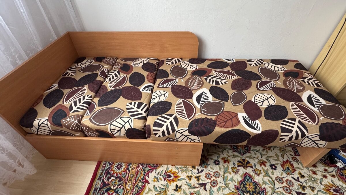 Rozkládací pohovka - 4