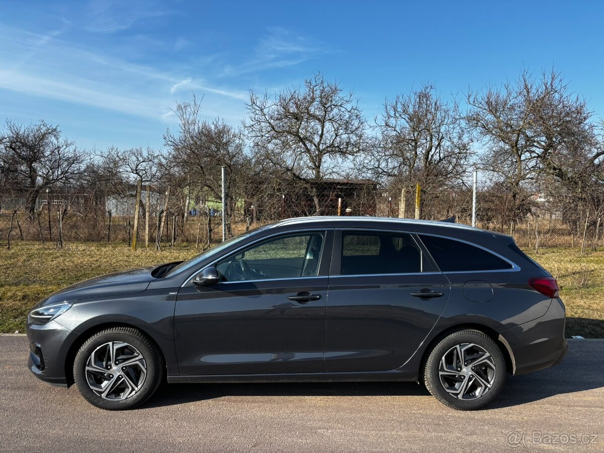 Hyundai i30 combi AT - 4