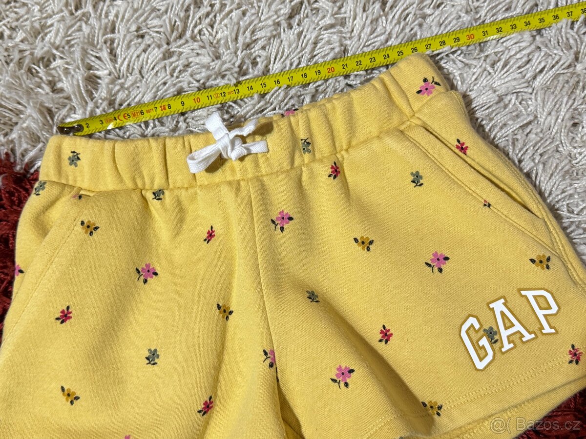 Teplákové šortky GAP 116/122 - 4