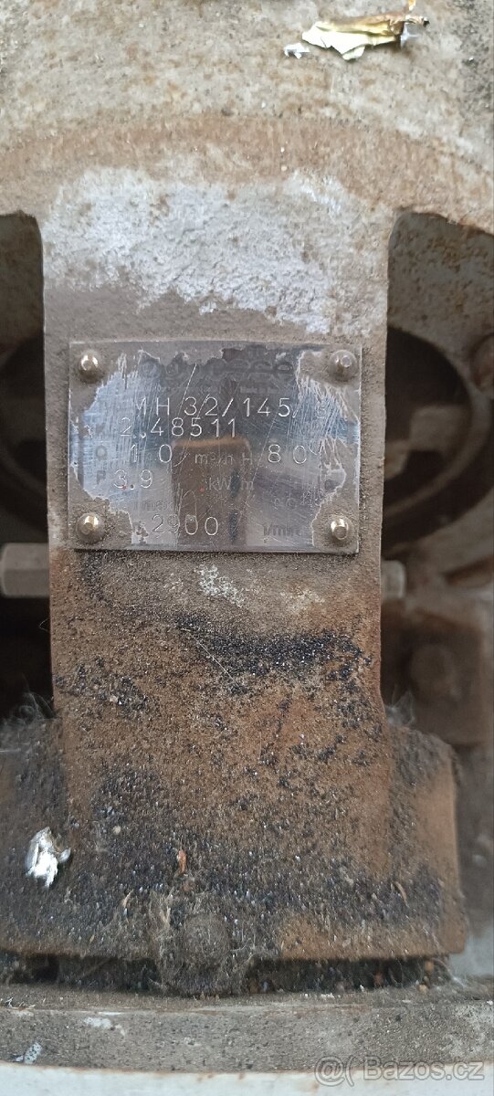 motor s čerpadlem - 4