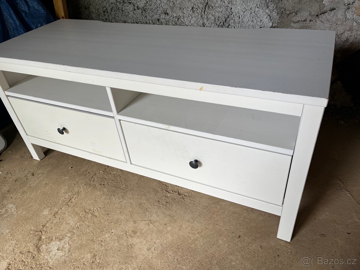 IKEA Hemnes TV stolek - 4