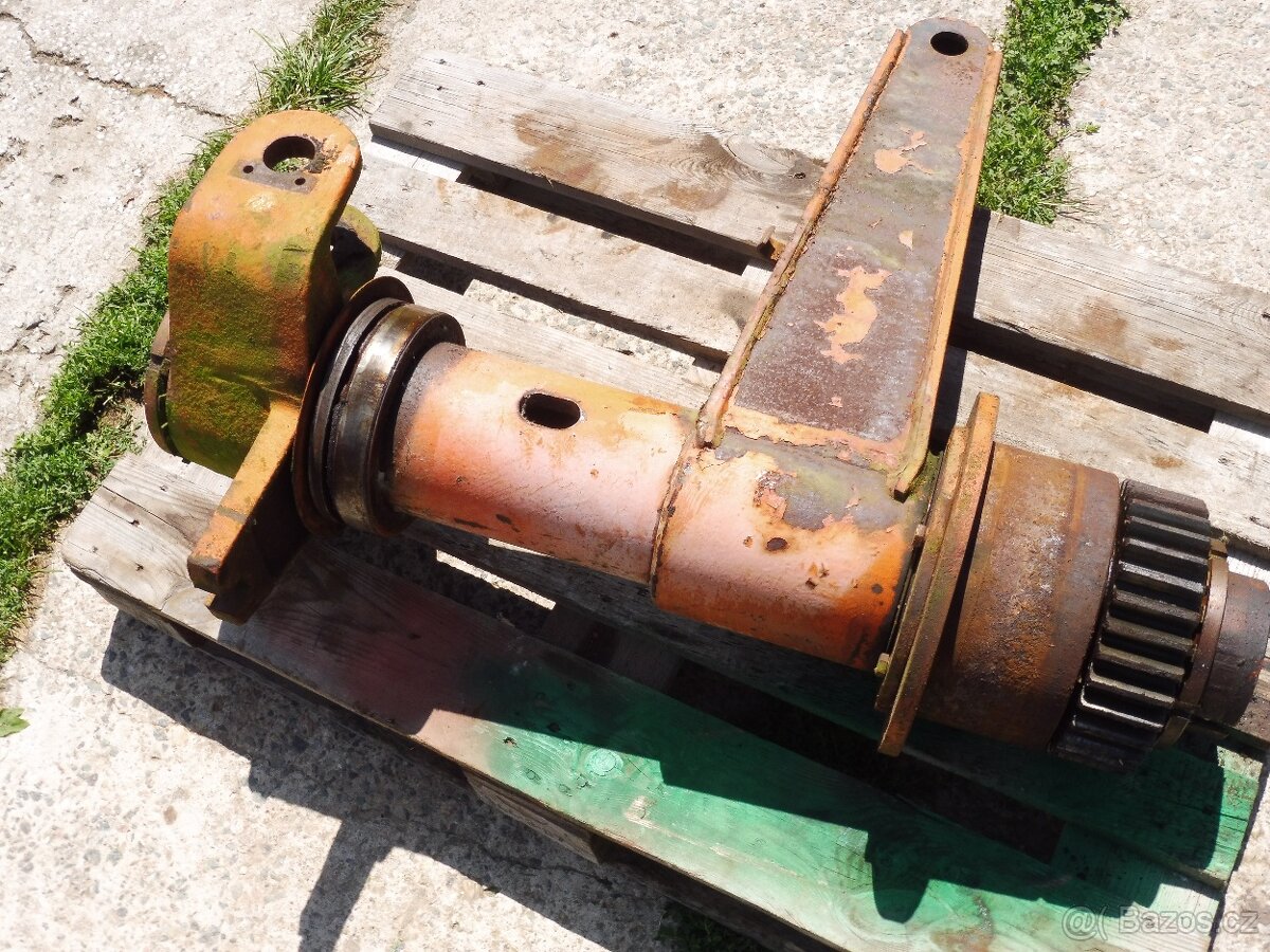 Otoč nakladače UNHZ 750 - 4