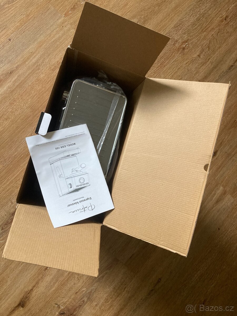 pákový kávovar Patricca Lacrema - NOVÝ - 4