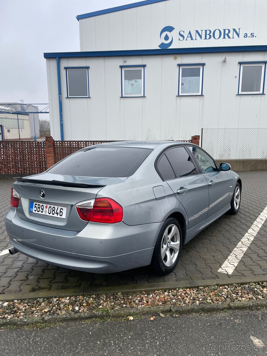 BMW e90 320d - 4