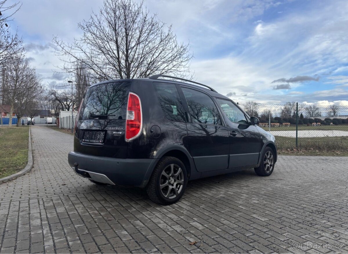 ŠKODA ROOMSTER 1.6 77 KW SCOUT - 4