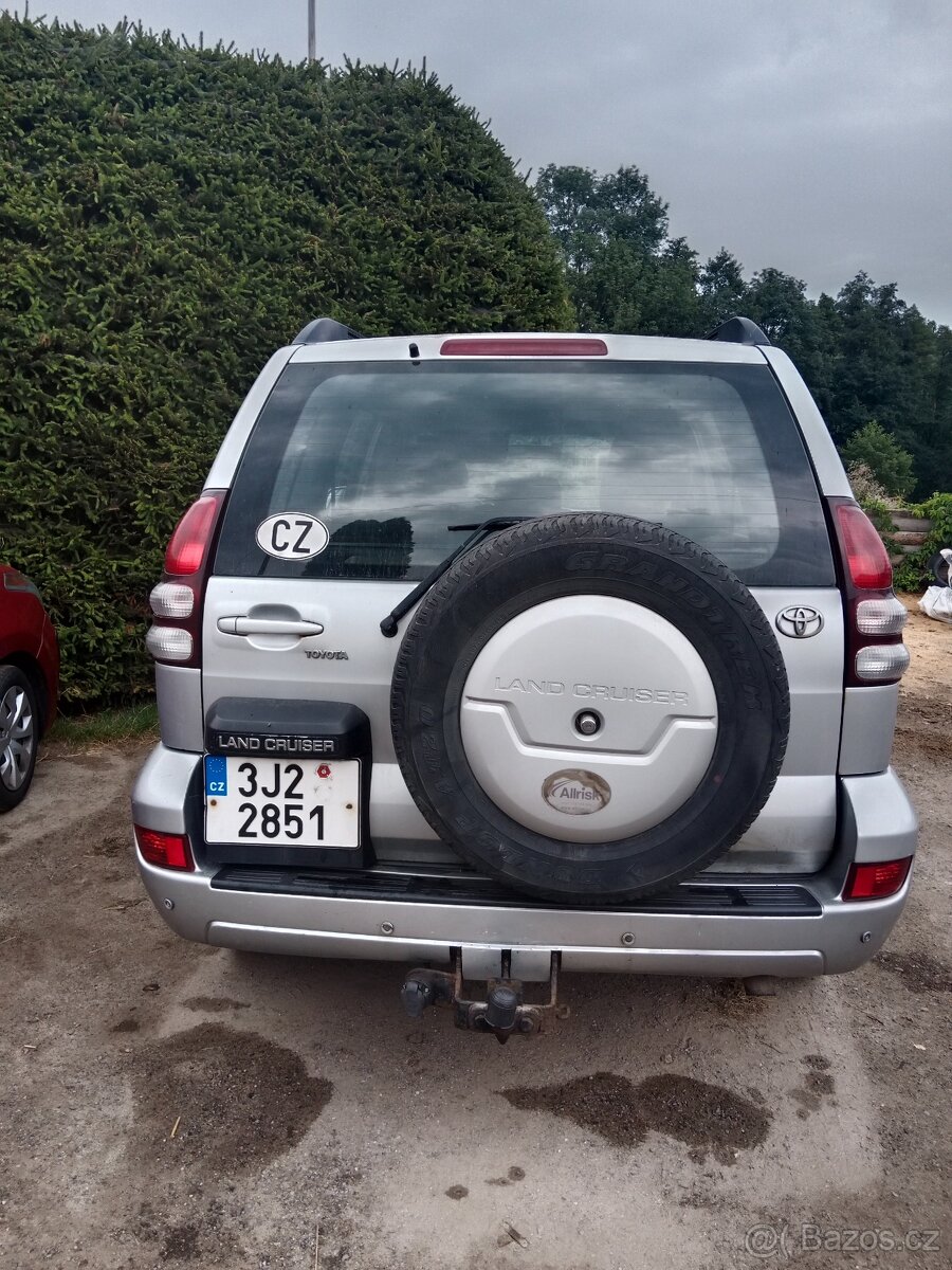 Toyota Land Cruiser - 4