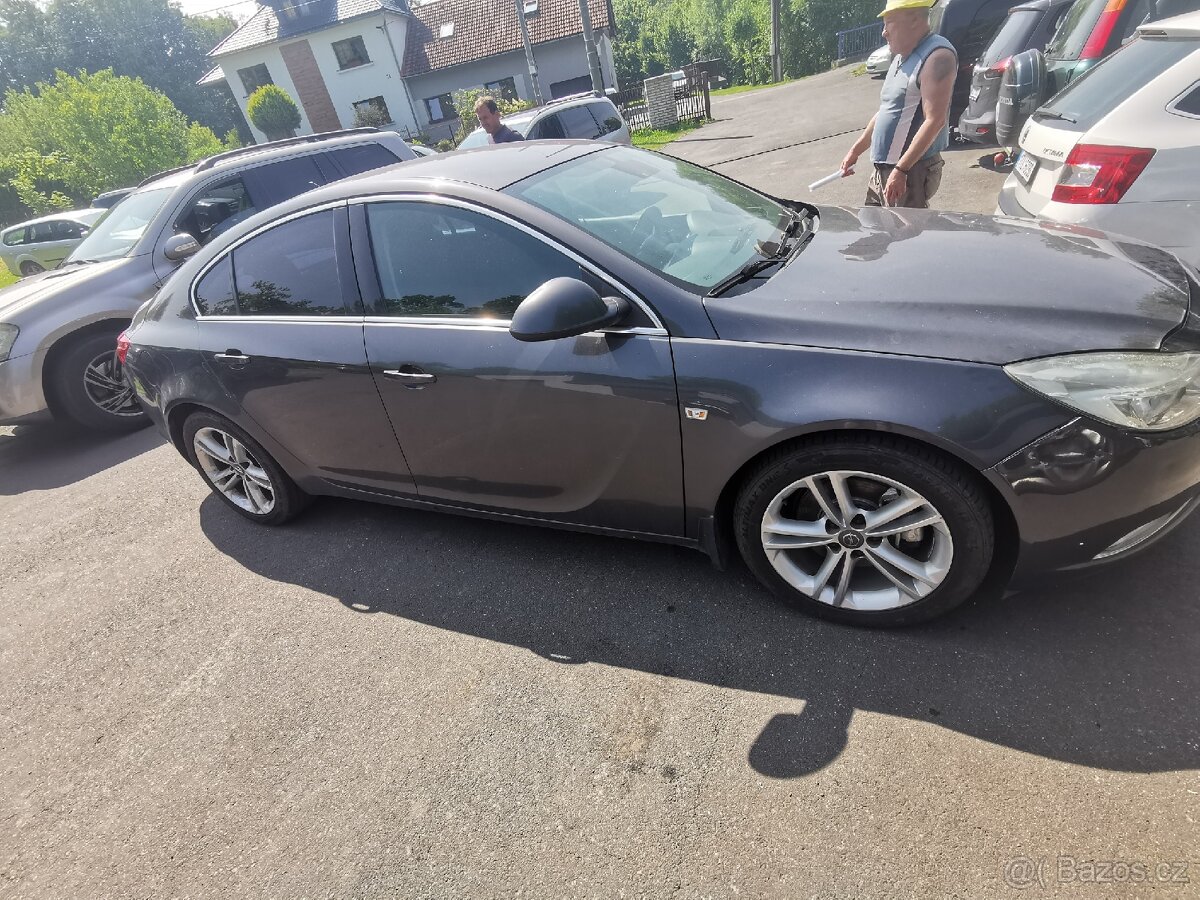 Opel Insignia - 4