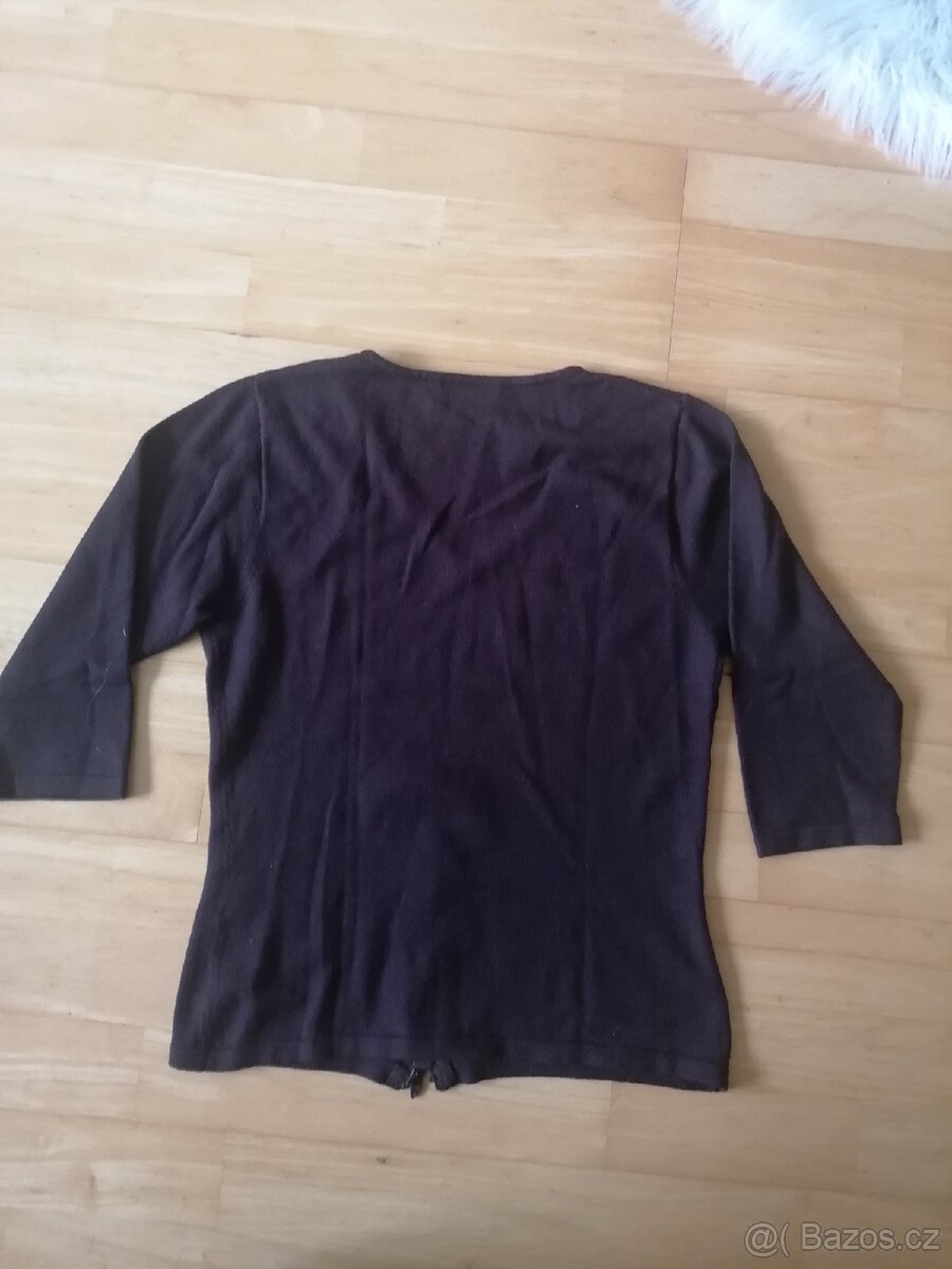 Dívčí svetřík vel. 38 - 4