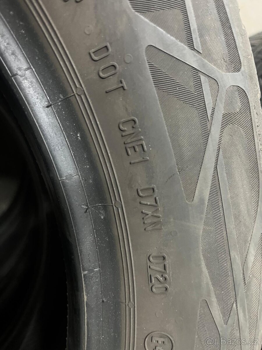 205/55R17 91V - 4